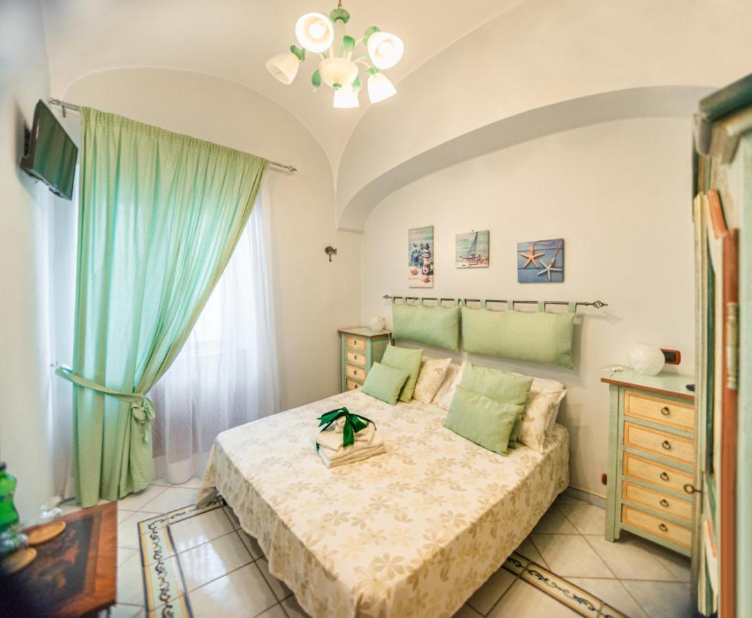 La Finestra Sul Mare Bed & Breakfast Ischia Exterior photo